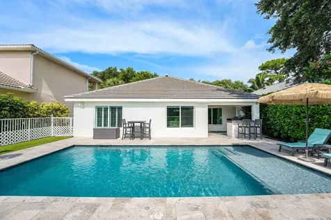 583 Canoe Point Delray Beach FL 33444
