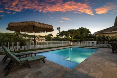 583 Canoe Point Delray Beach FL 33444