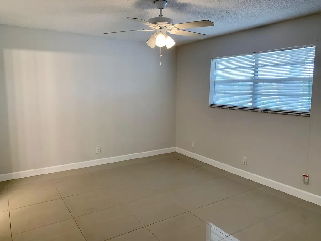 2500 Fiore Way Delray Beach FL 33445