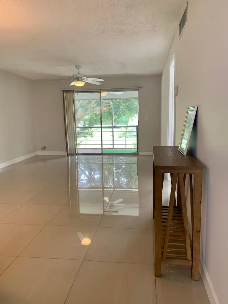 2500 Fiore Way Delray Beach FL 33445