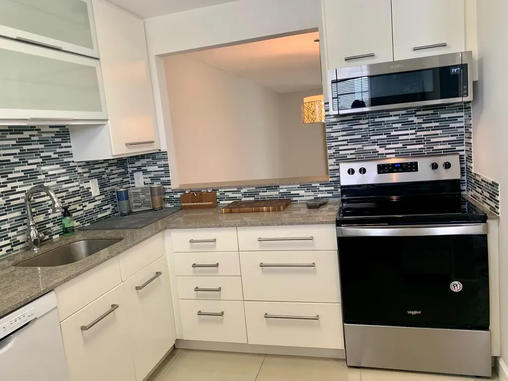 2500 Fiore Way Delray Beach FL 33445