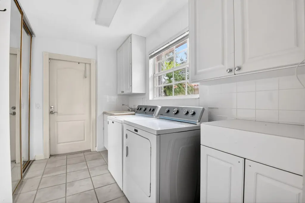 2774 Livingston Lane West Palm Beach FL 33411