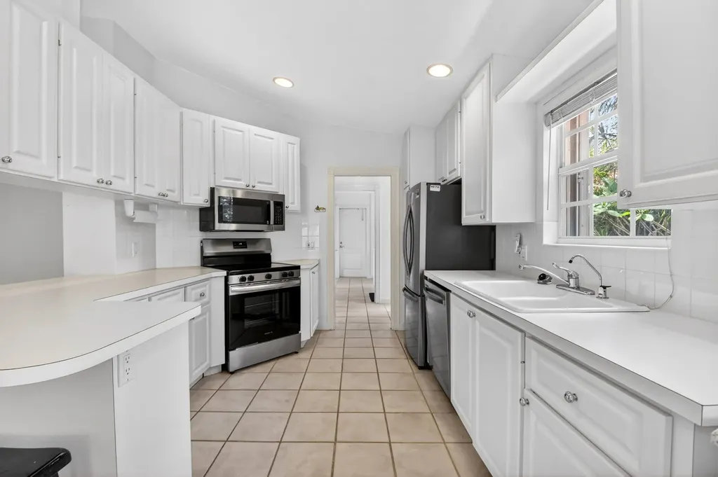 2774 Livingston Lane West Palm Beach FL 33411