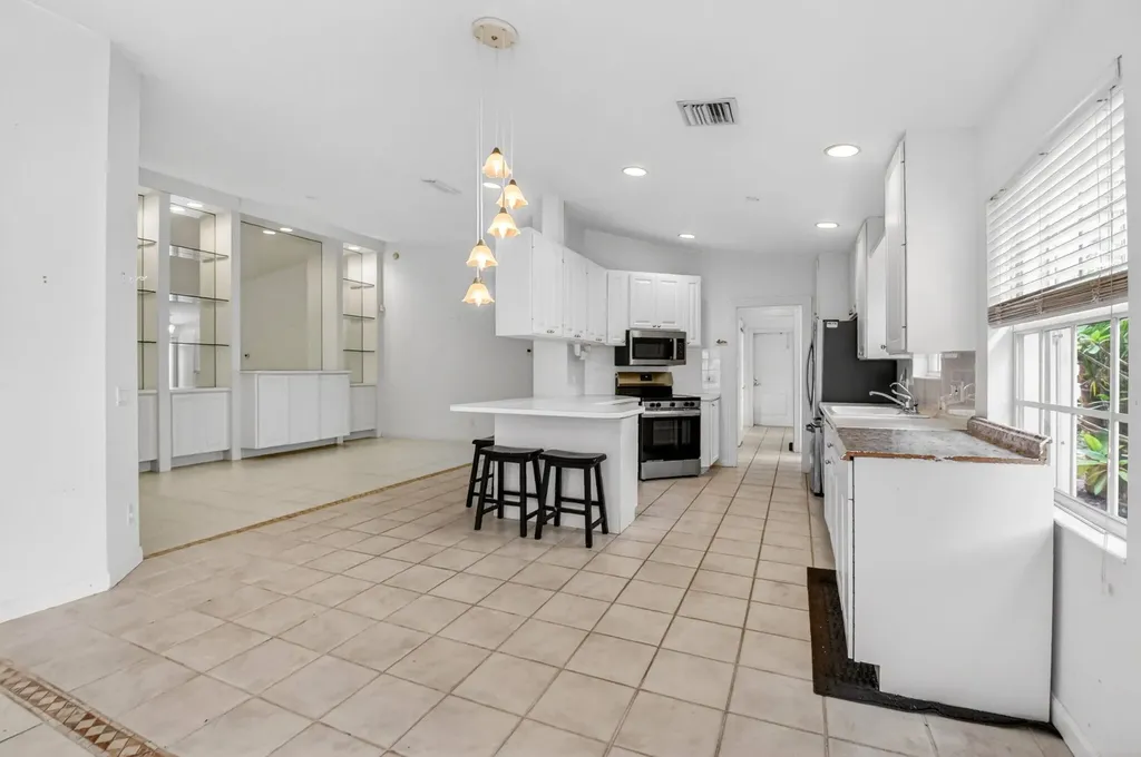 2774 Livingston Lane West Palm Beach FL 33411