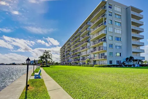 801 Lake Shore Drive Lake Park FL 33403