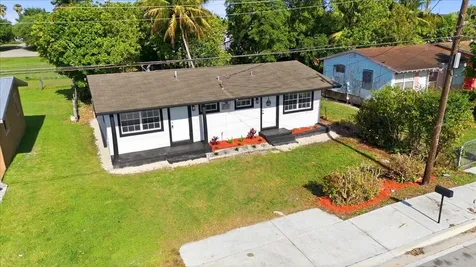 270 SW 10th Avenue South Bay FL 33493