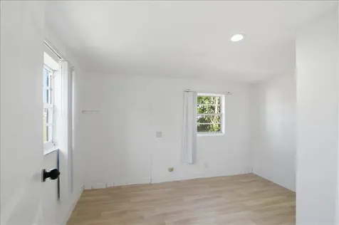 270 SW 10th Avenue South Bay FL 33493