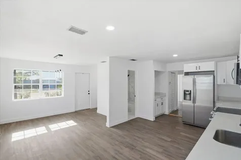 270 SW 10th Avenue South Bay FL 33493
