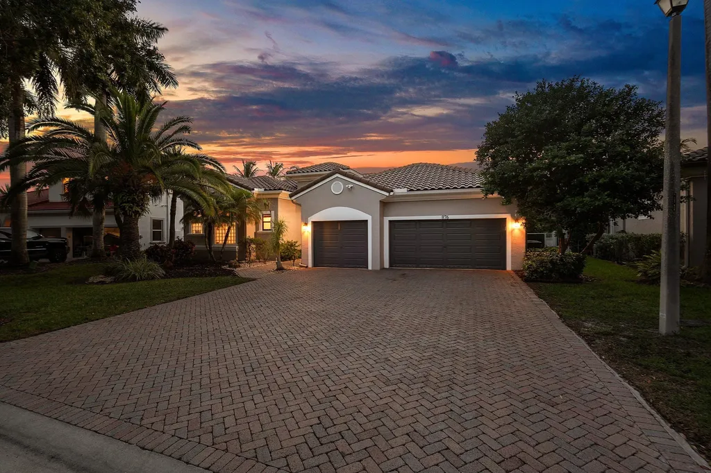876 NW 123rd Drive Coral Springs FL 33071