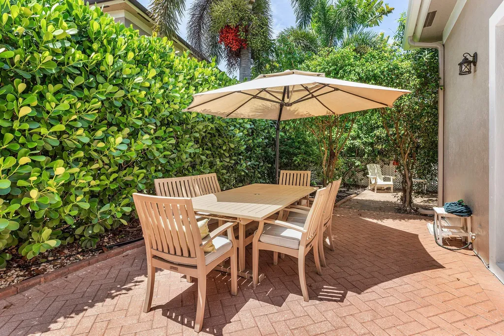 876 NW 123rd Drive Coral Springs FL 33071