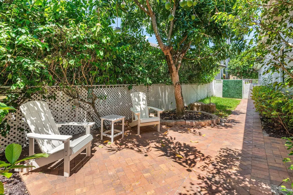 876 NW 123rd Drive Coral Springs FL 33071