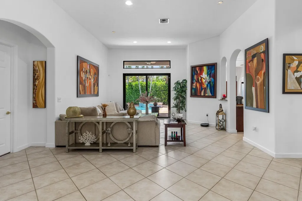 876 NW 123rd Drive Coral Springs FL 33071
