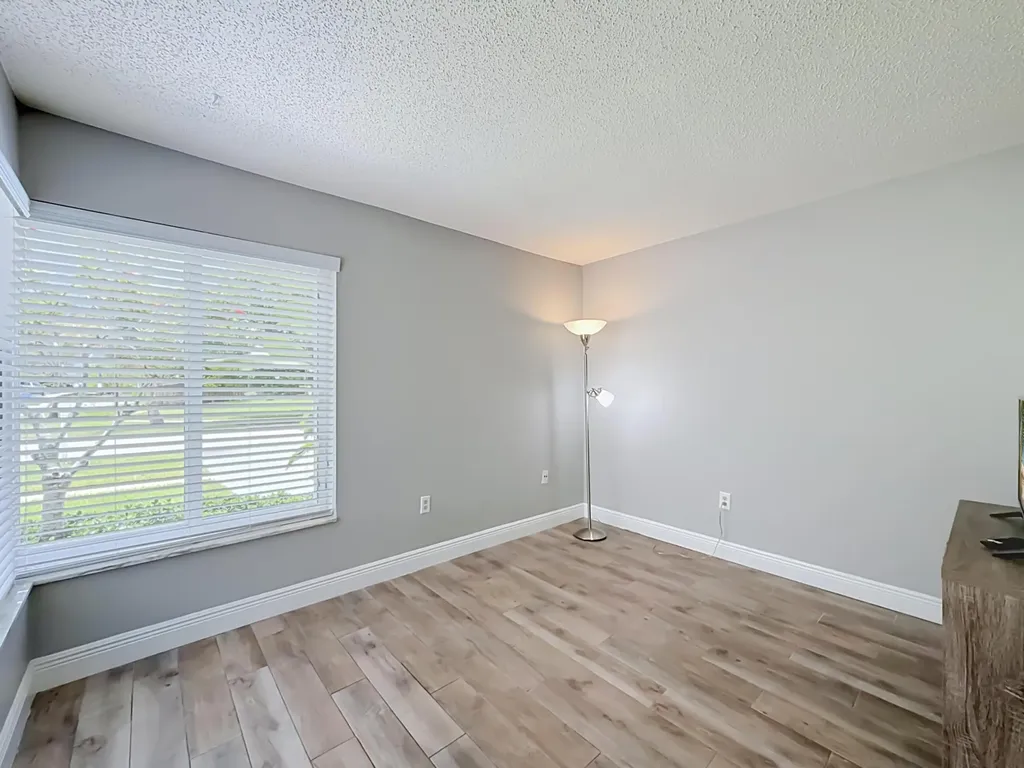 16751 Redwood Way Weston FL 33326