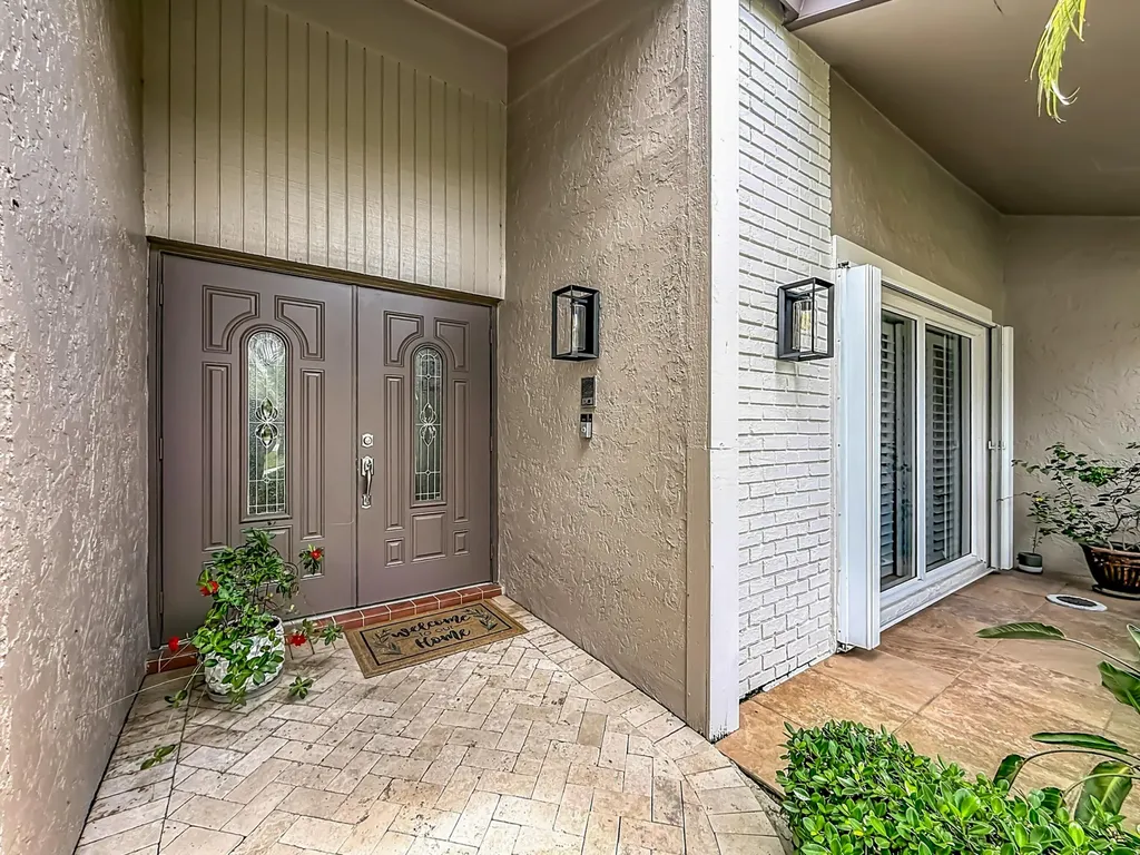 16751 Redwood Way Weston FL 33326