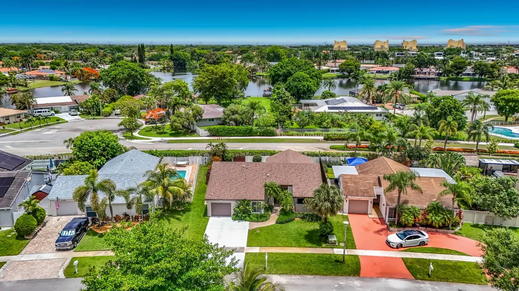 16751 Redwood Way Weston FL 33326