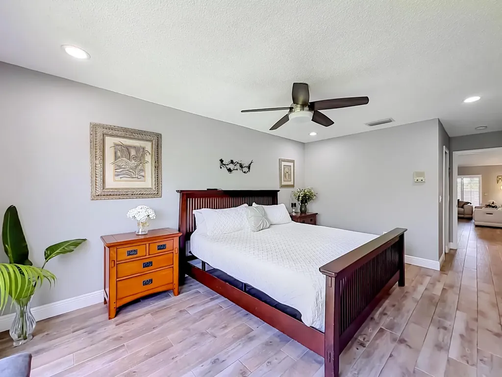 16751 Redwood Way Weston FL 33326