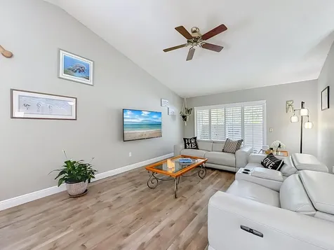 16751 Redwood Way Weston FL 33326