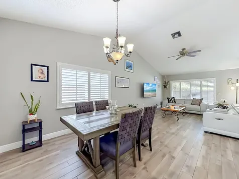 16751 Redwood Way Weston FL 33326