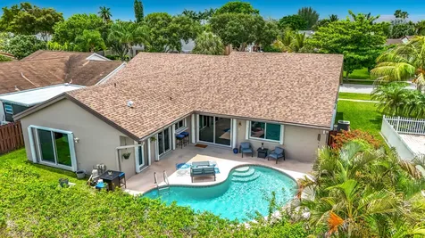 16751 Redwood Way Weston FL 33326