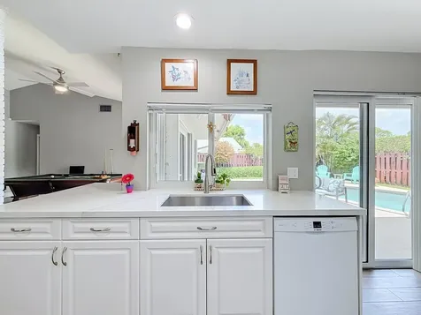 16751 Redwood Way Weston FL 33326