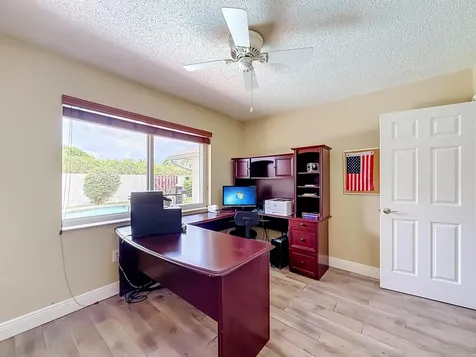 16751 Redwood Way Weston FL 33326