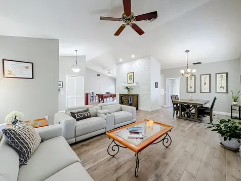16751 Redwood Way Weston FL 33326