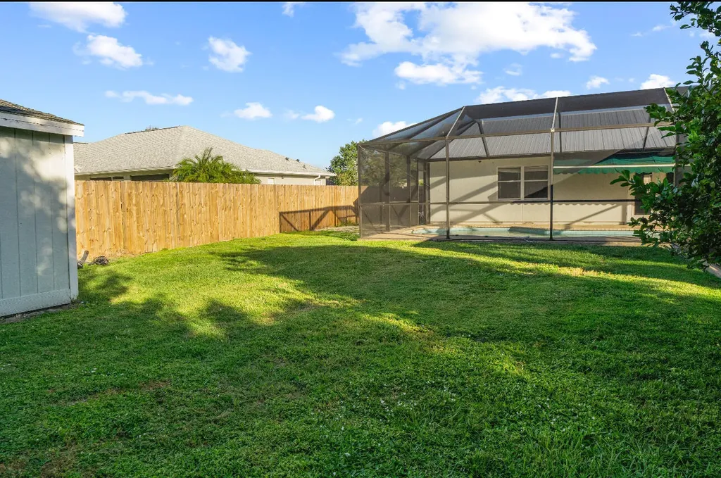 2230 SE Dill Lane Port St Lucie FL 34952