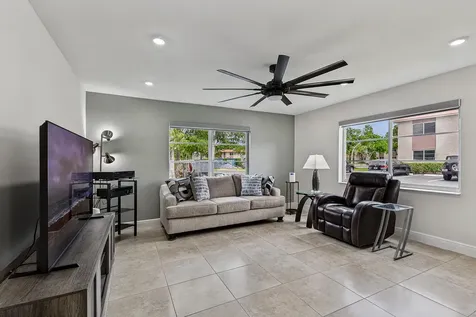 9 NE 19th Court Wilton Manors FL 33305