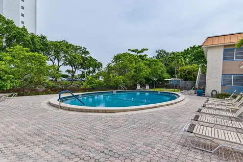 9 NE 19th Court Wilton Manors FL 33305