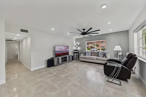 9 NE 19th Court Wilton Manors FL 33305