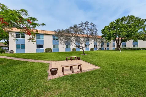 9 NE 19th Court Wilton Manors FL 33305