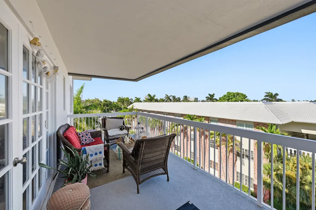 2420 SE 17th Street Fort Lauderdale FL 33316