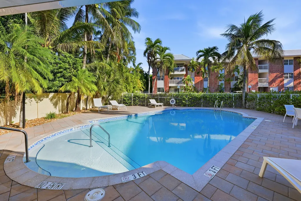 2420 SE 17th Street Fort Lauderdale FL 33316