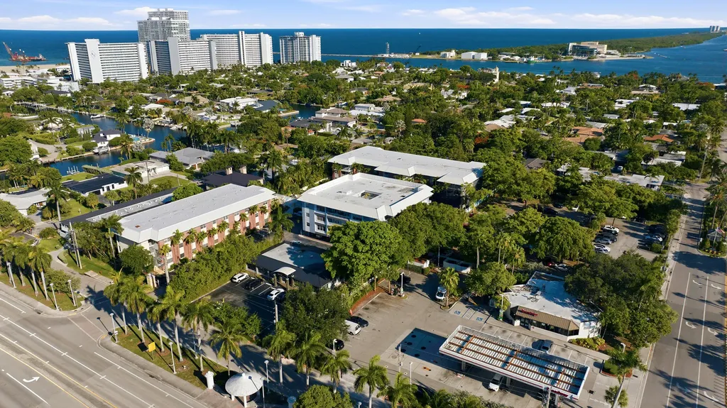 2420 SE 17th Street Fort Lauderdale FL 33316