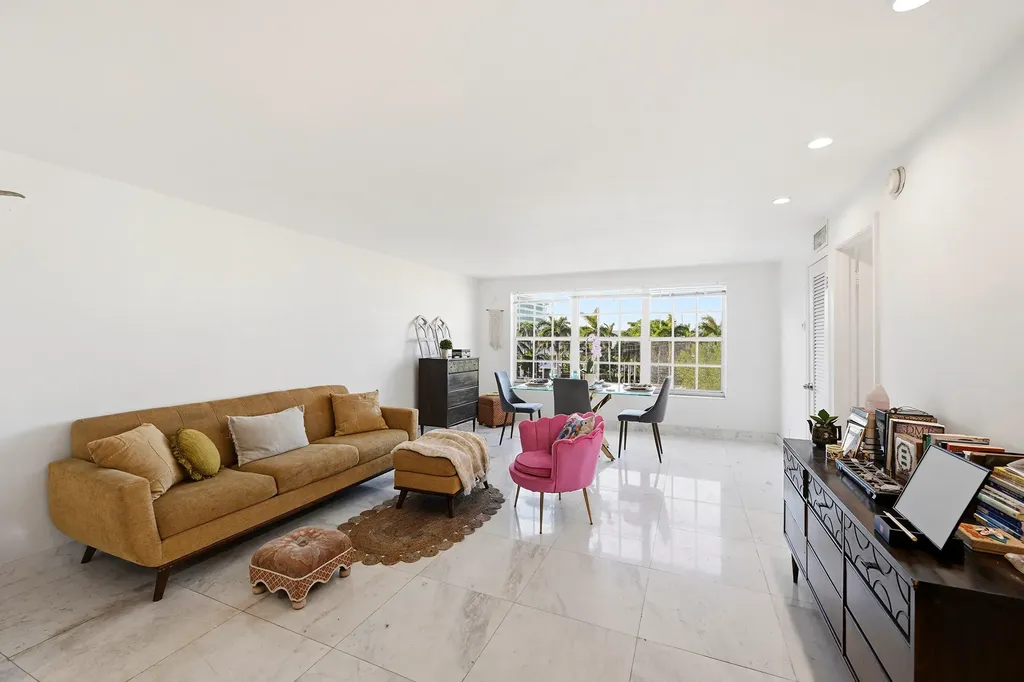 2420 SE 17th Street Fort Lauderdale FL 33316