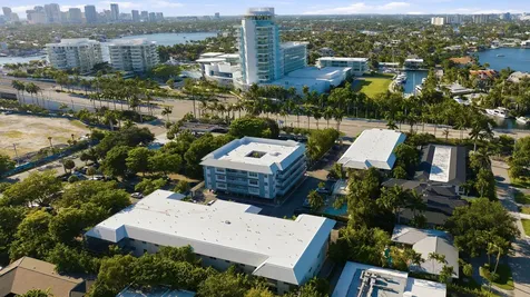 2420 SE 17th Street Fort Lauderdale FL 33316