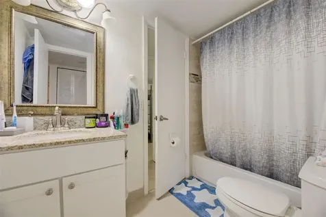 3777 NW 78th Avenue Hollywood FL 33024