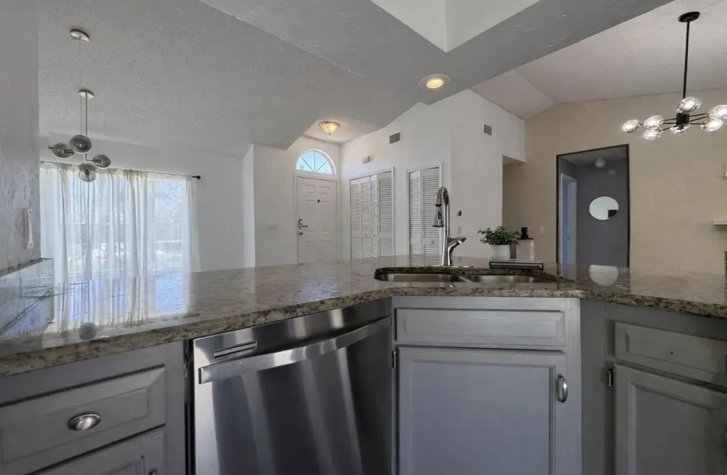2230 SE Dill Lane Port St Lucie FL 34952