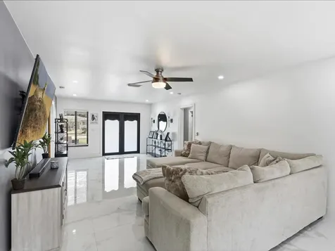 2860 Monroe Street Hollywood FL 33020