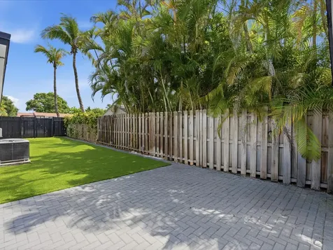 2860 Monroe Street Hollywood FL 33020