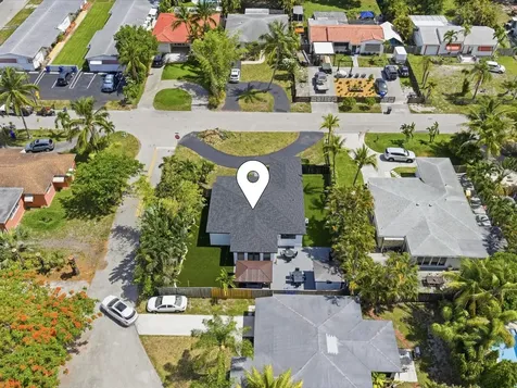 2860 Monroe Street Hollywood FL 33020