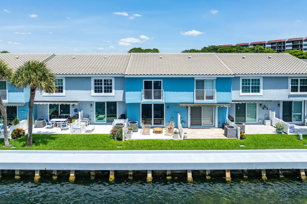 900 E Jeffery Street Boca Raton FL 33487