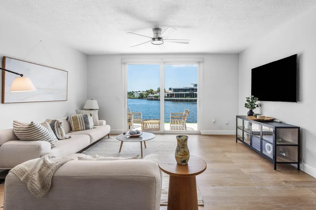 900 E Jeffery Street Boca Raton FL 33487