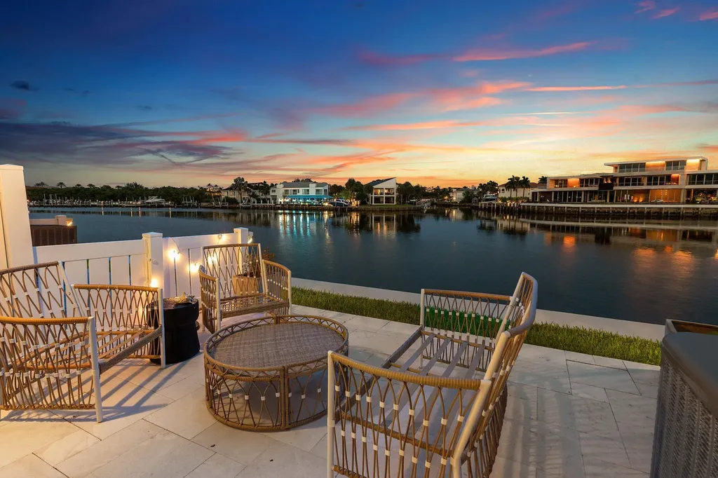 900 E Jeffery Street Boca Raton FL 33487