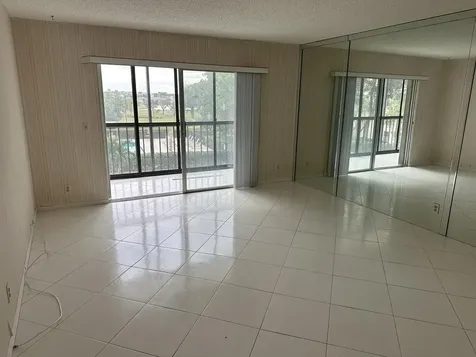 7286 Huntington Lane Delray Beach FL 33446