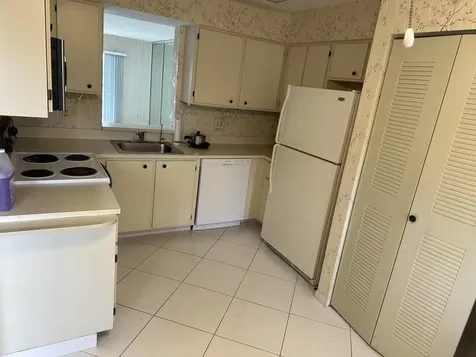 7286 Huntington Lane Delray Beach FL 33446