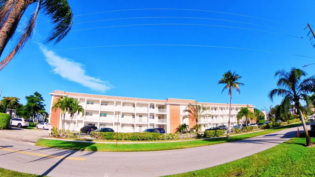 236 Castlewood Drive North Palm Beach FL 33408