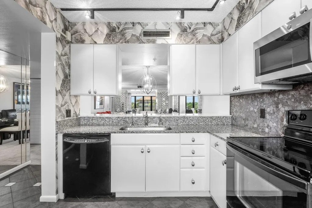 1301 Seafarer Circle Jupiter FL 33477