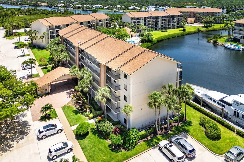 1301 Seafarer Circle Jupiter FL 33477