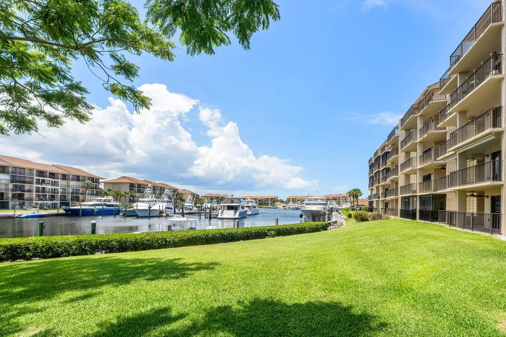 1301 Seafarer Circle Jupiter FL 33477